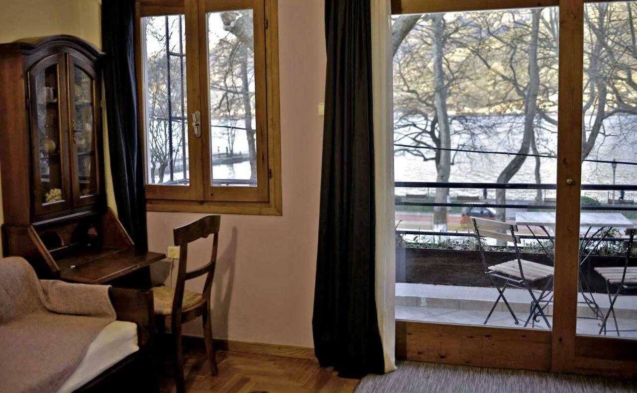 Lake View Apartment Янина Екстериор снимка